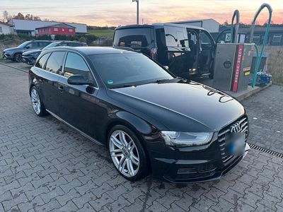 Schwarz Gebraucht 2015 Audi A4 S-Line Kombi | 12.199 € (Fairer Preis)
