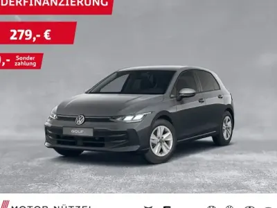 Gebraucht VW Golf VIII Life 116 PS (85 kW) 2024 Grau Limousine