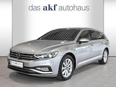 Usata VW Passat Elegance 150 CV (110 kW) 2024 Grigio Station wagon