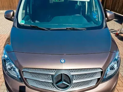 Gebraucht Mercedes Citan 111 116 PS (85 kW) 2019 Braun Van / Kleinbus