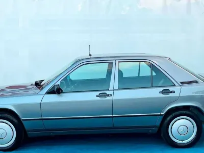 Gebraucht Mercedes 190 90 PS (66 kW) 1988 Grau Limousine