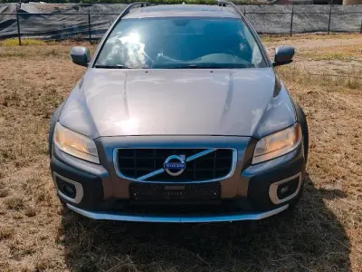 Gebraucht Volvo XC70 175 PS (128 kW) 2010 Gold Kombi