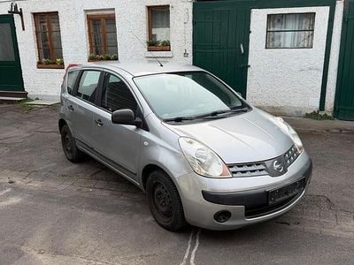 Begagnad Nissan Note 88 HK (64 kW) 2007 Silver Halvkombi