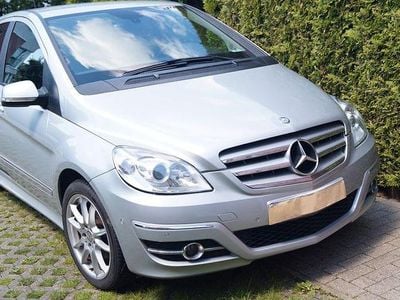 Mercedes B180