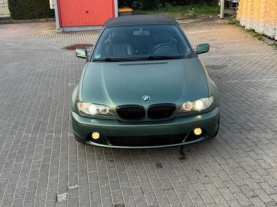 Gebraucht BMW 325 196 PS (144 kW) 2003 Grün Cabrio