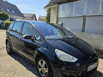Käytetty Ford S-MAX S 140 HP (102 kW) 2007 Musta Tila-auto