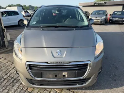 Gebraucht Peugeot 5008 Style 114 PS (83 kW) 2014 Grau Van / Kleinbus