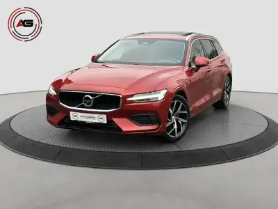 Brugt Volvo V60 Momentum 340 HK (250 kW) 2020 Rød Stationcar