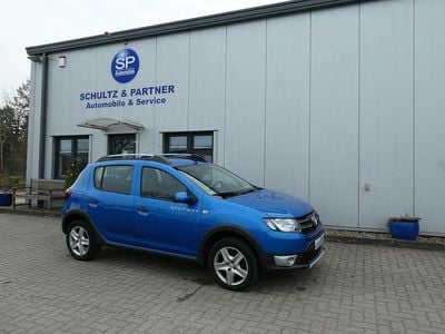 Gebraucht Dacia Sandero Prestige 90 PS (66 kW) 2015 Blau Limousine