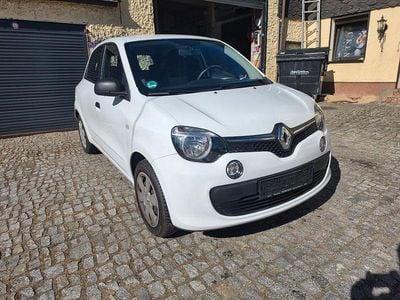 Second-hand Renault Twingo Life 71 CP (52 kW) 2016 Alb Hatchback