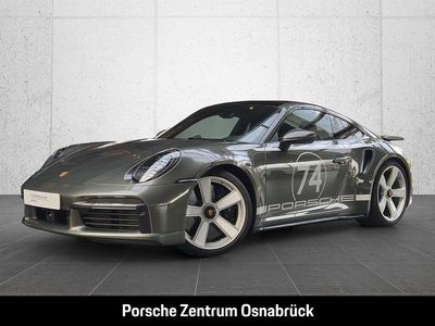 Aventuringrünmetallic Gebraucht 2025 Porsche 992 Coupé | 283.900 €