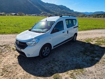 Usata Dacia Dokker Comfort 131 CV (96 kW) 2020 Bianco Monovolume