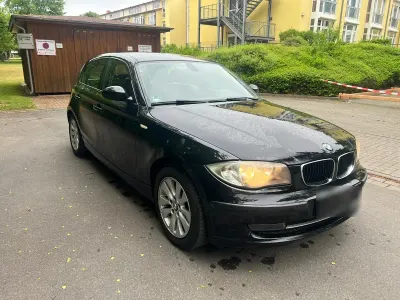 Gebraucht BMW 116 122 PS (89 kW) 2008 Schwarz Kleinwagen