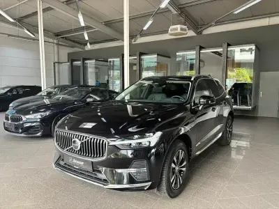 Używany Volvo XC60 Core 398 KM (292 kW) 2024 Czarny SUV