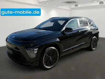 Neu Hyundai Kona Trend 150 kW (204 PS) 2025 Abyss black / mic SUV