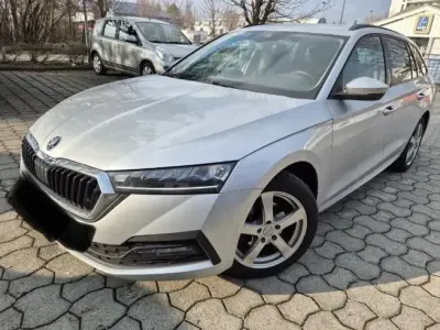 Second-hand Skoda Octavia Ambition 150 CP (110 kW) 2021 Argintiu Break