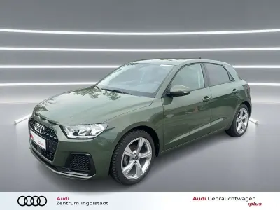 Gebraucht Audi A1 Sportback Advanced 95 PS (69 kW) 2025 Distriktgrün metallic Kleinwagen
