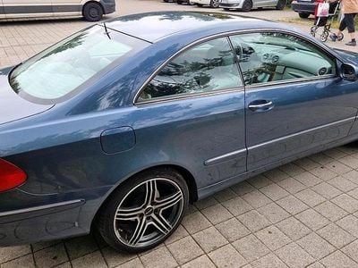 Second-hand Mercedes CLK200 163 CP (119 kW) 2003 Albastru Coupe