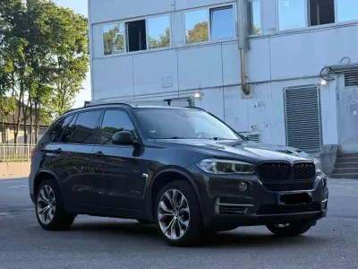 Gebraucht BMW X5 M Sport 258 PS (189 kW) 2016 Grau SUV
