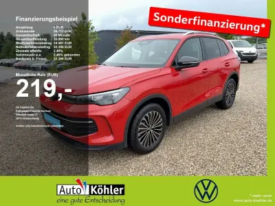 Gebraucht VW Tiguan Goal 150 PS (110 kW) 2025 Persimmon red metallic SUV