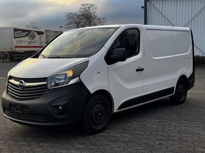 Weiß Gebraucht 2016 Opel Vivaro Van / Kleinbus | 7.490 € (Fairer Preis)