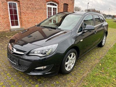 Schwarz Gebraucht 2015 Opel Astra Style Kombi | 7.999 € (Guter Preis)
