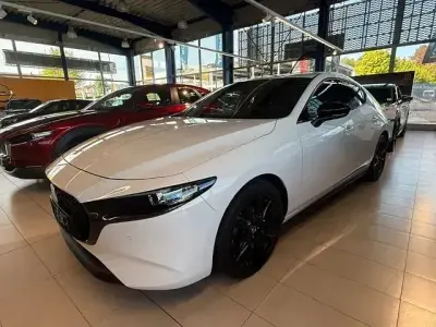 Usata Mazda 3 Homura-Line 150 CV (110 kW) 2023 Bianco Berlina