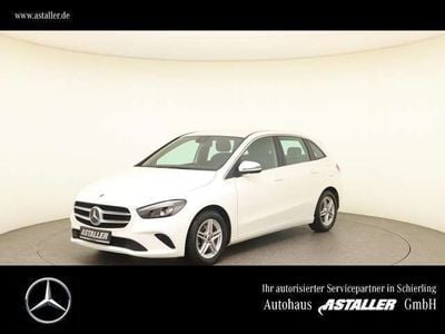 Mercedes B200