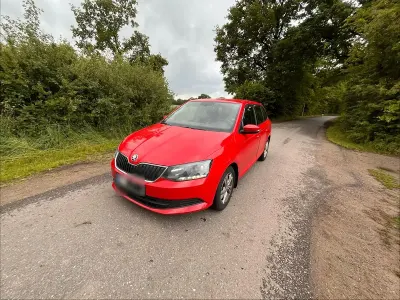 Gebraucht Skoda Fabia Ambition 90 PS (66 kW) 2015 Rot Kombi