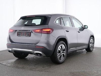 Gebraucht Mercedes GLA200 Progressive 150 PS (110 kW) 2025 Grau SUV