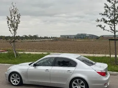 Gebraucht BMW 530 Performance 231 PS (169 kW) 2004 Silber Limousine