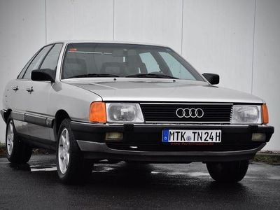 Silber Gebraucht 1986 Audi 100 Limousine | 8.800 €