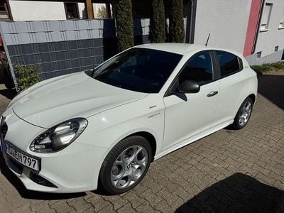 Usata Alfa Romeo Giulietta Sprint 150 CV (110 kW) 2016 Bianco Utilitaria