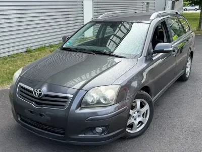 Gebraucht Toyota Avensis Sol 126 PS (92 kW) 2007 Grau Kombi