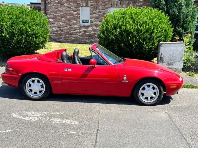 Używany Mazda MX5 116 KM (85 kW) 1992 Czerwony Kabriolet