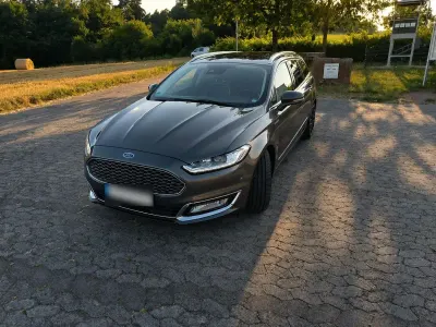 Gebraucht Ford Mondeo Vignale 209 PS (153 kW) 2016 Grau Kombi