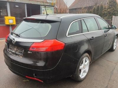 Schwarz Gebraucht 2010 Opel Insignia Innovation Kombi | 3.600 € (Guter Preis)