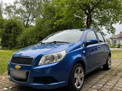 Używany Chevrolet Aveo Cool 84 KM (61 kW) 2010 Niebieski Sedan/Limuzyna