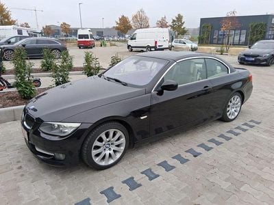 Gebraucht BMW 330 Cabriolet 245 PS (180 kW) 2011 Schwarz Cabrio