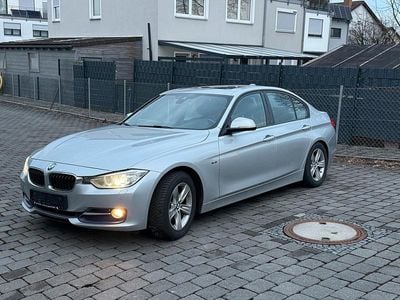 Gebraucht BMW 320 Sport Line 184 PS (135 kW) 2012 Silber Limousine