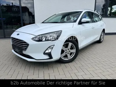 Gebraucht Ford Focus 120 PS (88 kW) 2019 Weiß Limousine
