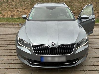 Second-hand Skoda Superb Style 190 CP (139 kW) 2019 Argintiu Break