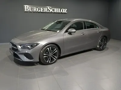 Gebraucht Mercedes CLA180 136 PS (100 kW) 2025 Metalliclack mountaingrau Limousine