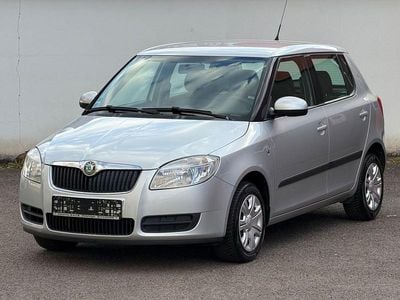Gebraucht Skoda Fabia Ambiente 69 PS (50 kW) 2010 Silber Kleinwagen