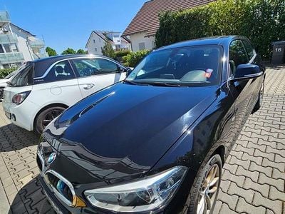Schwarz Gebraucht 2016 BMW 118 Sport Line Kleinwagen | 9.000 € (Guter Preis)