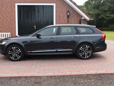 Gebraucht Volvo V90 CC Pro 190 PS (139 kW) 2020 Grau Kombi