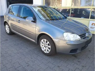 Gebraucht VW Golf IV Comfortline 102 PS (75 kW) 2004 Grau Limousine