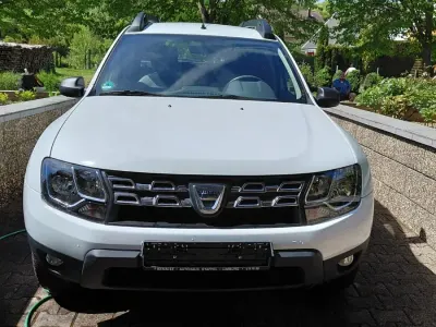 Gebraucht Dacia Duster 115 PS (84 kW) 2016 Weiß SUV