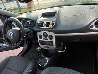 Blau Gebraucht 2009 Renault Clio Coupé | 1.800 € (Superpreis)