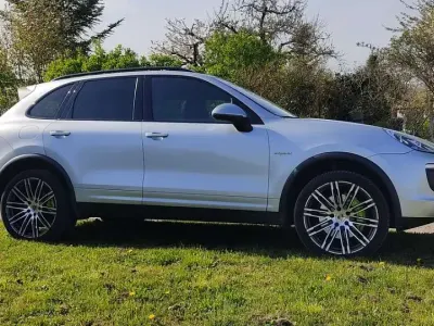 Gebraucht Porsche Cayenne S E-Hybrid 416 PS (305 kW) 2015 Silber SUV